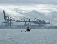 PICT5308 Nearing first turn/yellow buoy