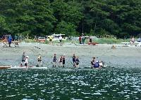 PICT5091 Disembarking