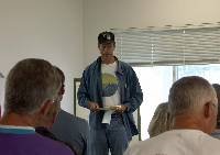 PICT0322 Pre-race meeting